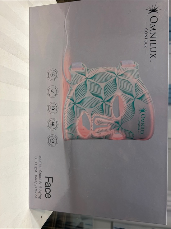Omnilux Other - Omnilux Contour Face LED Light Therapy Mask in Pink and Green